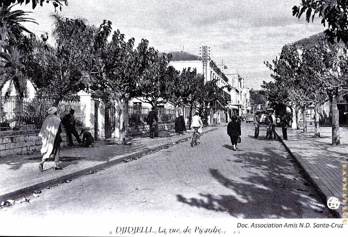 Djidjelli - Place de Picardie.jpg